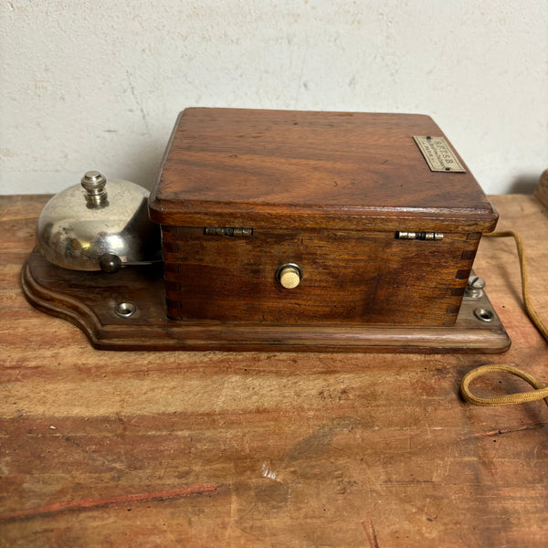 Antikes Wandtelefon