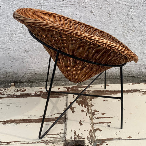 Vintage Rattan Korbsessel Wicker Chair mit Hairpin Beinen