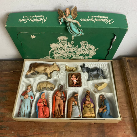 Vintage handbemalte Krippenfiguren