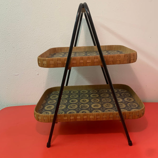 Mid Century Serviertisch aus Rattan