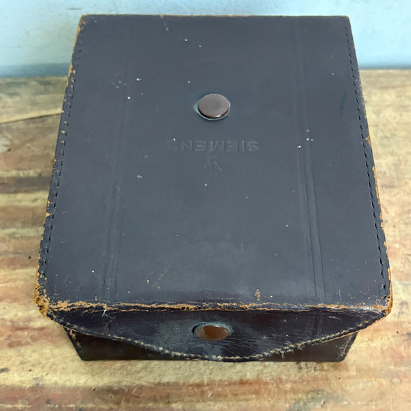 Vintage Messgerät A-V-Ω
Multizet von Siemens & Halske