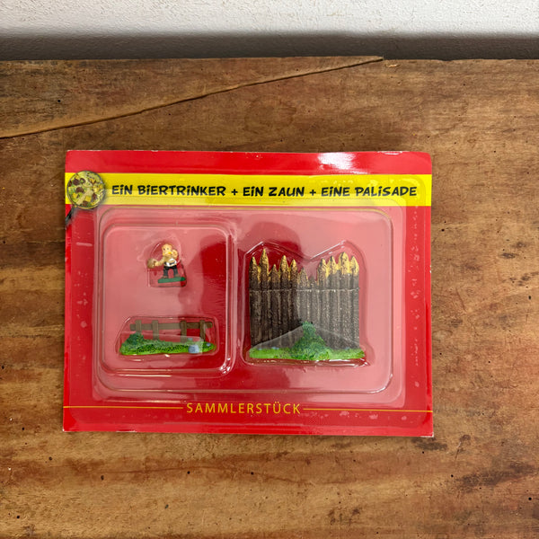Asterix Das gallische Dorf Figur  Nr. 51 EiN BiERTRiNKER + EiN ZAUN + EiNE PALISADE von Hachette