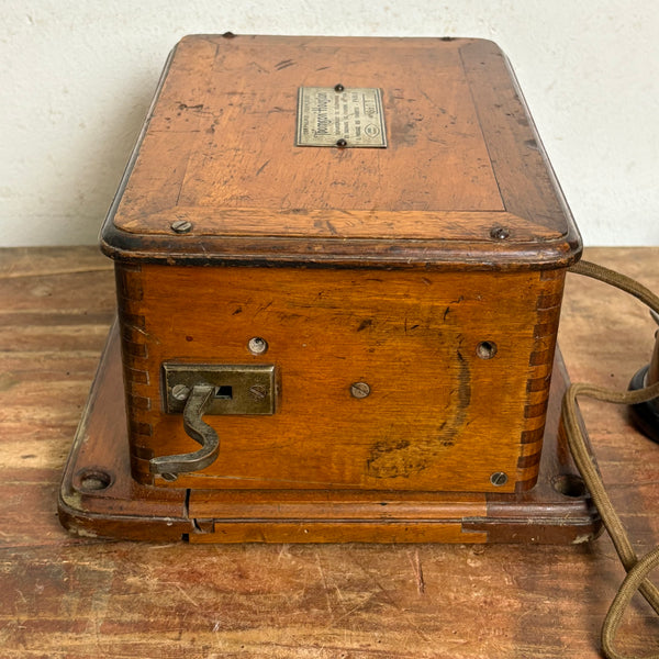 Antikes Wandtelefon