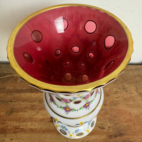 Antike Böhmische Overlay Kristallvase