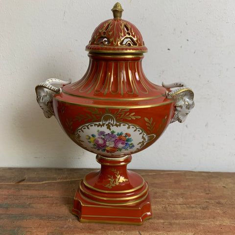 Vintage Porzellan Deckelvase von Dresdner Porzellanmanufaktur