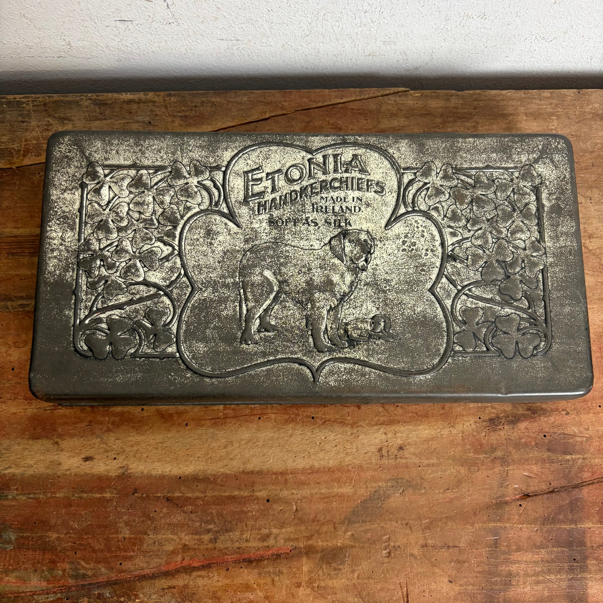 Vintage Jugendstil Zinn Blechdose von Etonia Handkerchiefs