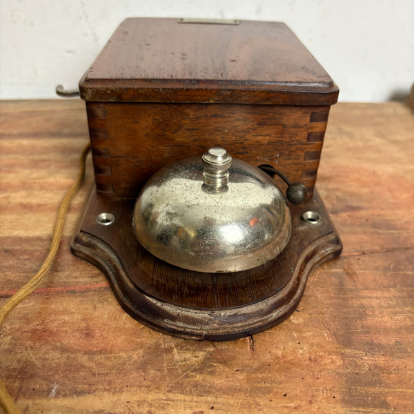 Antikes Wandtelefon