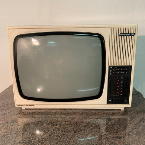 Vintage Fernseher von Nordmende in weiß