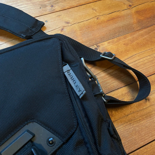 Oakley Sling Bag - Early 2000s Vintage