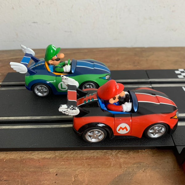 Mario und Luigi Wild Wing Slot Cars von Carerra Go Mariokart