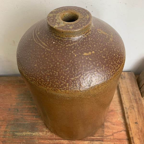 Antike große Flasche aus Steingut