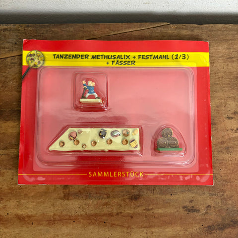 Asterix Das gallische Dorf Figur  Nr. 10 TANZENDER METHUSALIX + FESTMAHL (1/3) + FÄSSER von Hachette