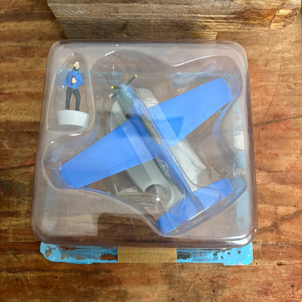 Modell Figur und Buch Tim und Struppi das Das Blaue Wasserflugzeug mit Kapitän Haddoc aus Koks an Bord