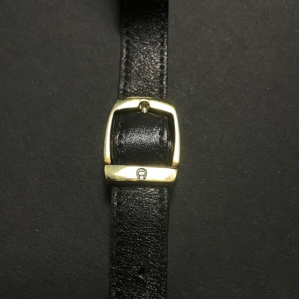 Aigner Lederhandtasche zum umhängen in Schwarz