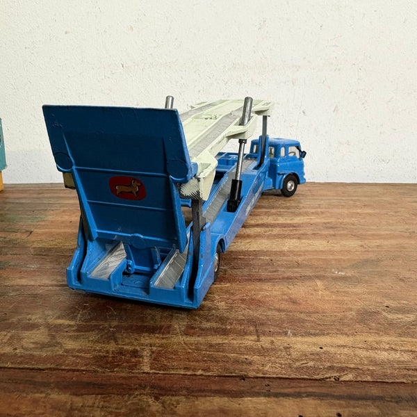 Carrimore Autotransporter mit Bedford Zugmaschine Modellnummer 1105 von Corgi Toys
