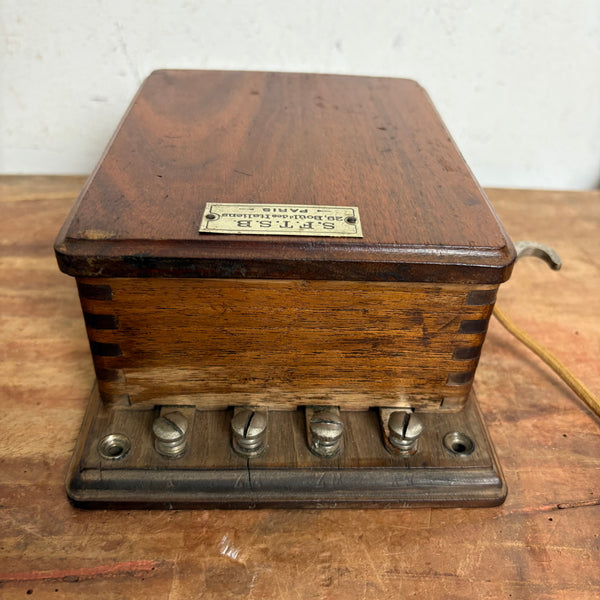 Antikes Wandtelefon