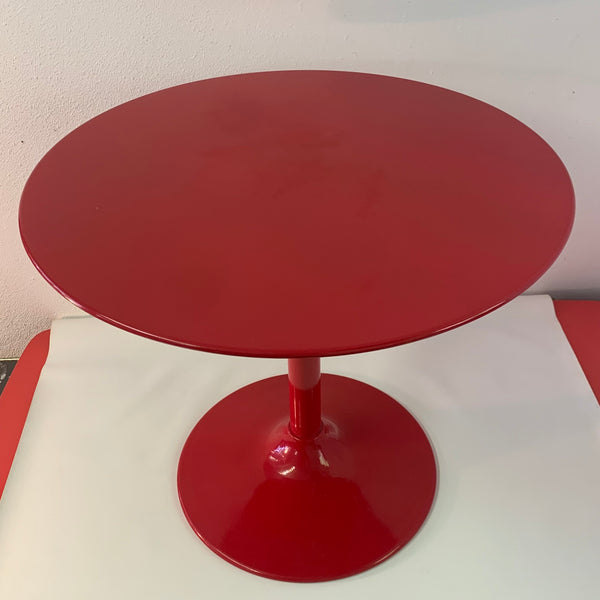 Vintage roter Metall Tulpenfuß Tisch