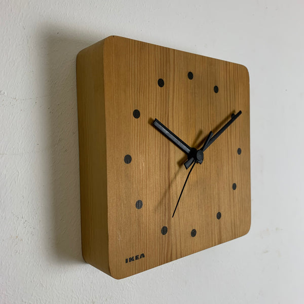 Vintage frühe Holz Wanduhr von Ikea
