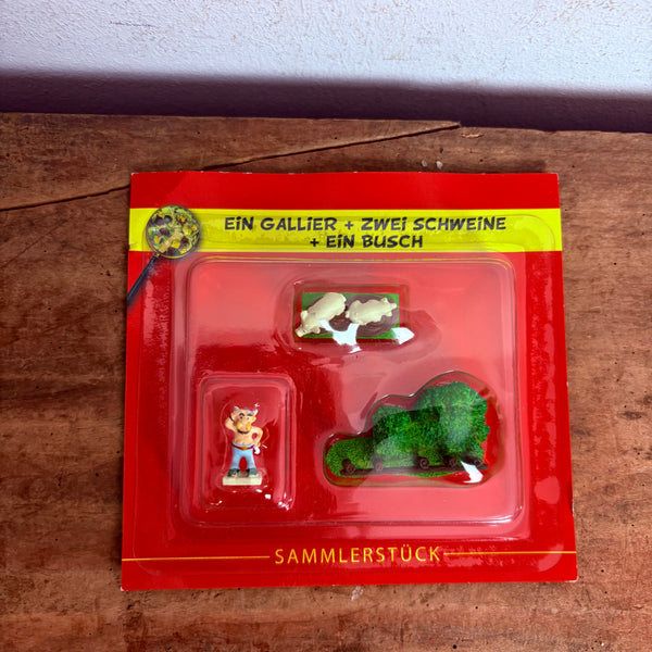 Asterix Das gallische Dorf Figur  Nr. 17 EiN GALLiER + ZWEI SCHWEiNE + EiN BUSCH von Hachette