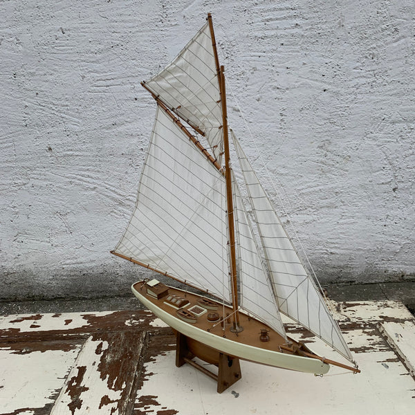 Vintage Modell Segelyacht