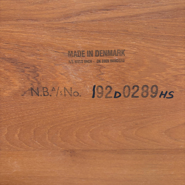 Vintage Dänischer Teak Beistelltisch von Niels Bach für Randers Møbelfabrik