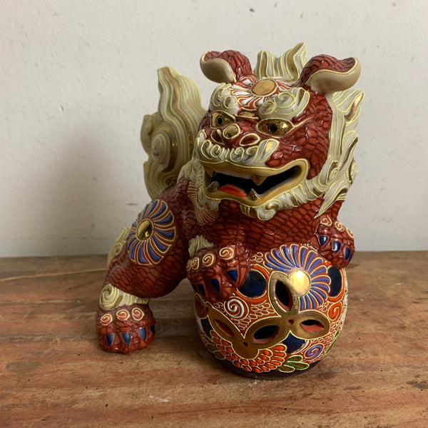 Japanese Kutani Porcelain Figurine Shisa Guardian Lion Foo Dog Japan