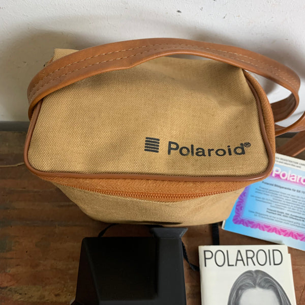 Polaroid Land Camera 1000 mit Tasche