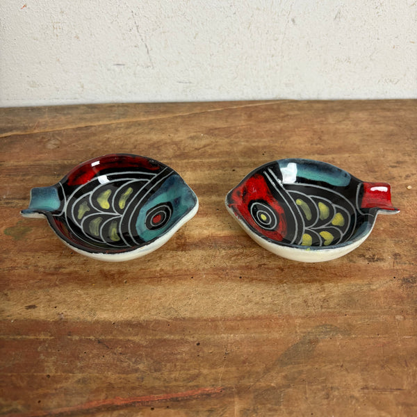 2 Mid Century Keramik Aschenbecher Fisch