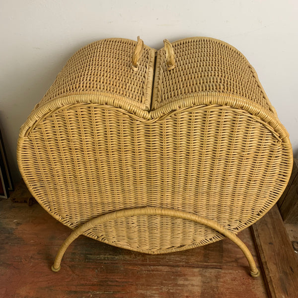 Vintage Mid Century Wäschekorb in Herzform