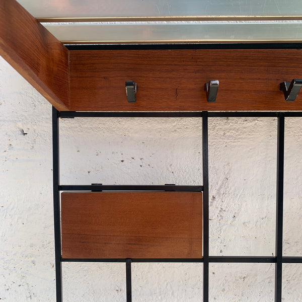 Mid Century Teakholz Garderobe