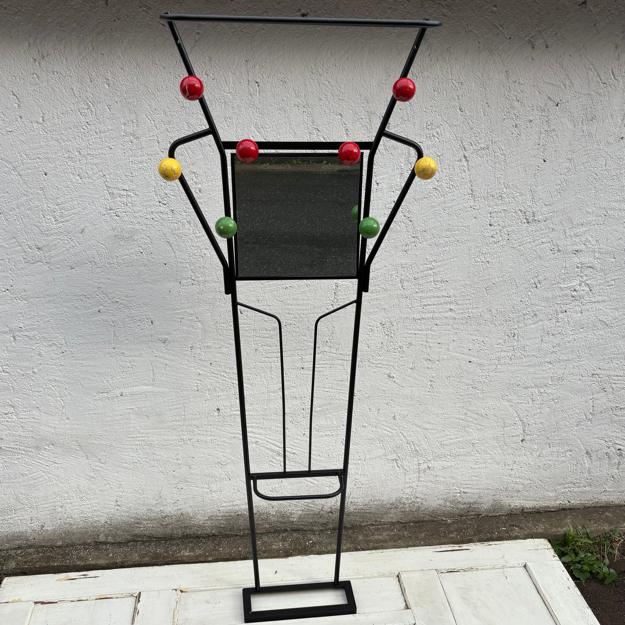 Vintage Mid Century Atomic Wand Garderobe von Roger Feraud