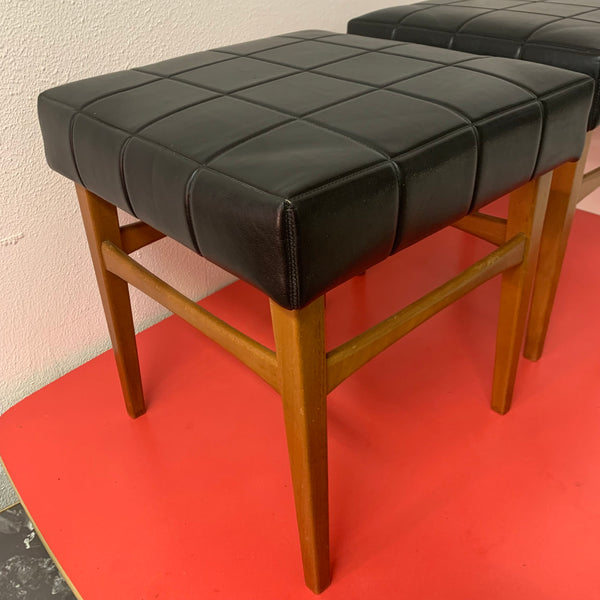 2 Mid Century Design Hocker