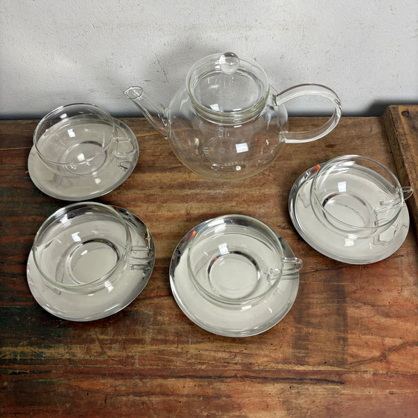 Bauhaus Teekanne mit Einsatz von Wilhelm Wagenfeld und 4 Teetassen