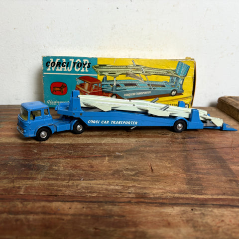 Carrimore Autotransporter mit Bedford Zugmaschine Modellnummer 1105 von Corgi Toys