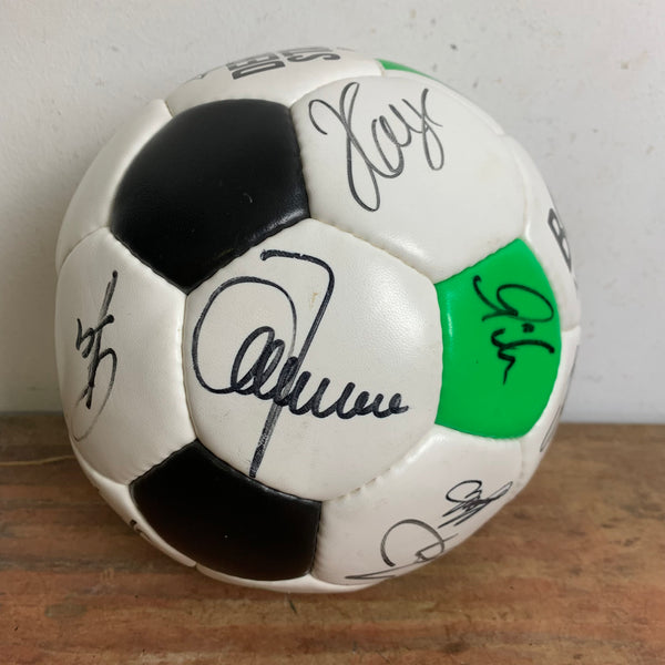 Spielball Fußball Borussia Mönchengladbach mit Autogrammen allen Spielern