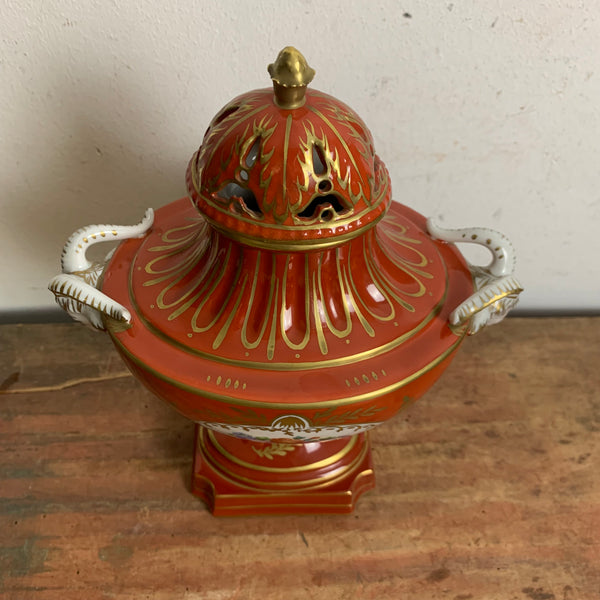 Vintage Porzellan Deckelvase von Dresdner Porzellanmanufaktur