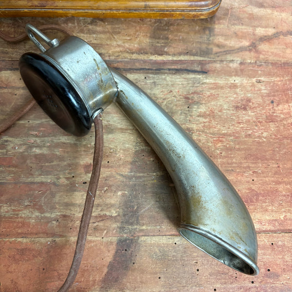Antikes Wandtelefon