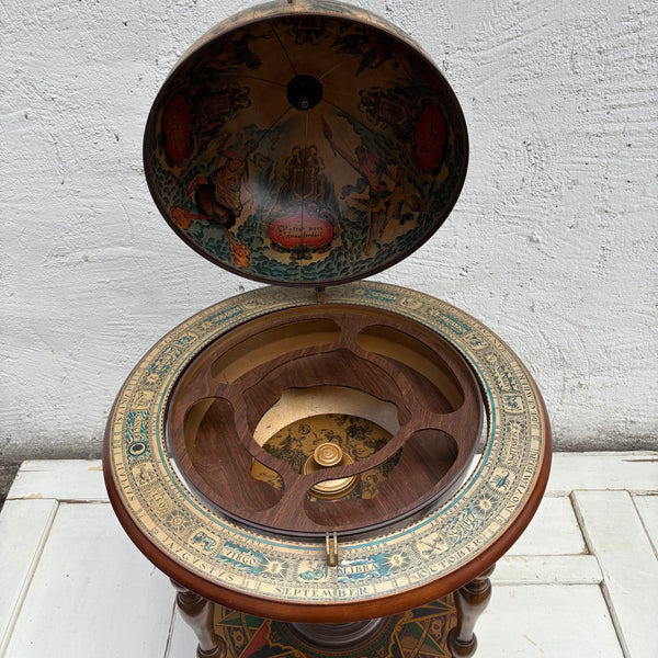 Vintage Globus Bar