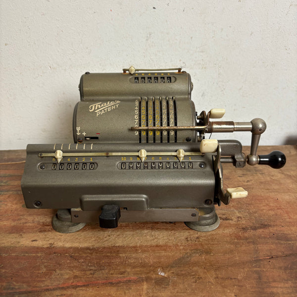 Vintage Rechenmaschine Thales