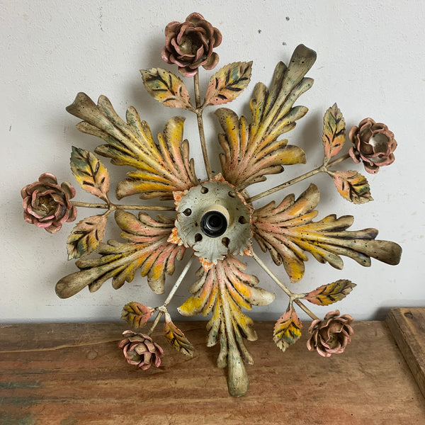 Nostalgische florale Deckenlampe