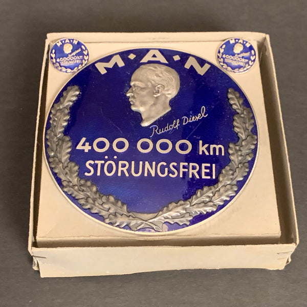 Plakette und 2 Anstecknadeln 400.000 km störungsfrei MAN