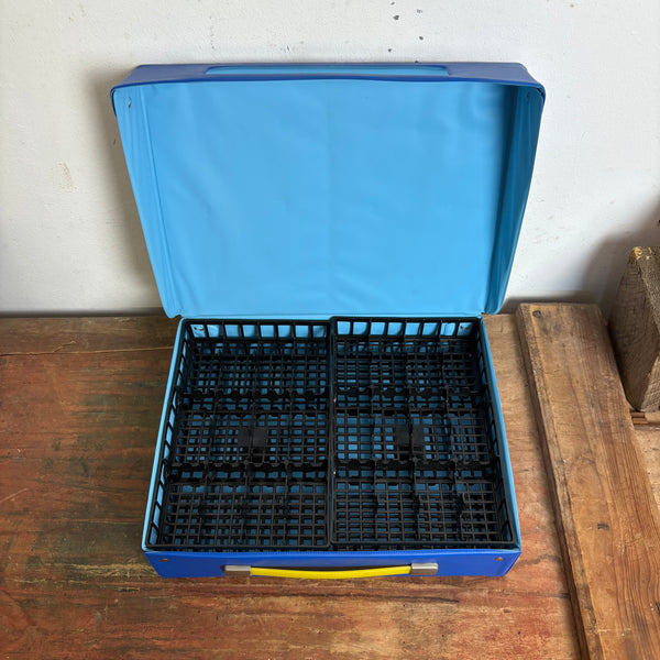 Vintage blauen Matchbox Tragekoffer