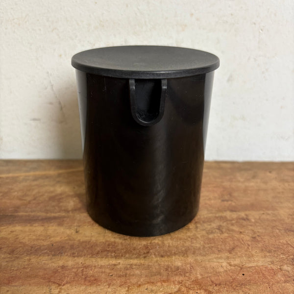 Vintage schwarzes Milchkännchen von Erik Magnussen für Stelton