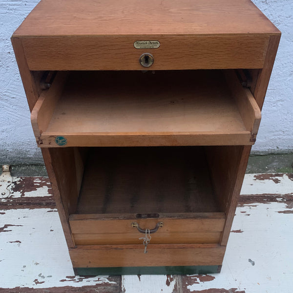 Vintage Rollschrank