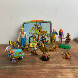 Konvolut Scooby Doo Figuren und Lunchbox