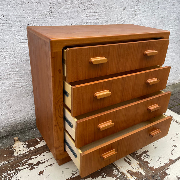 Vintage Mid Century Teakholzolz Kommode von Silkeborg