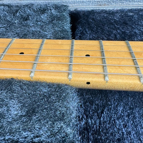 Vintage E-Gitarre Ernie Ball Music Man Silhouette Special