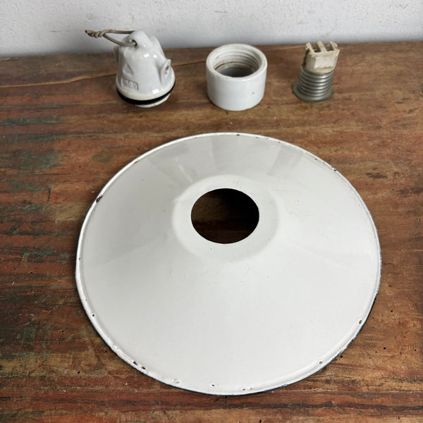 Bauhaus Emaille Lampe