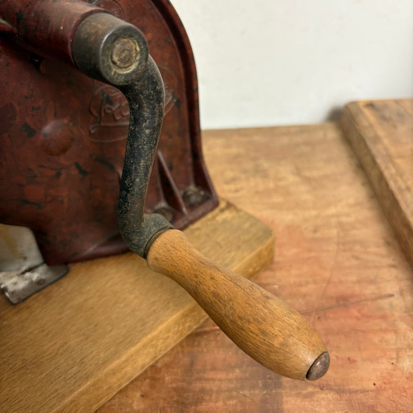 Antiker Brotschneidemaschine 333 aus Bakelit von Rotina