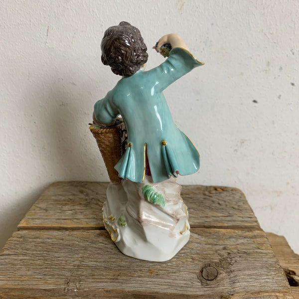 Porzellan Figur Junge mit Trauben von Meissen